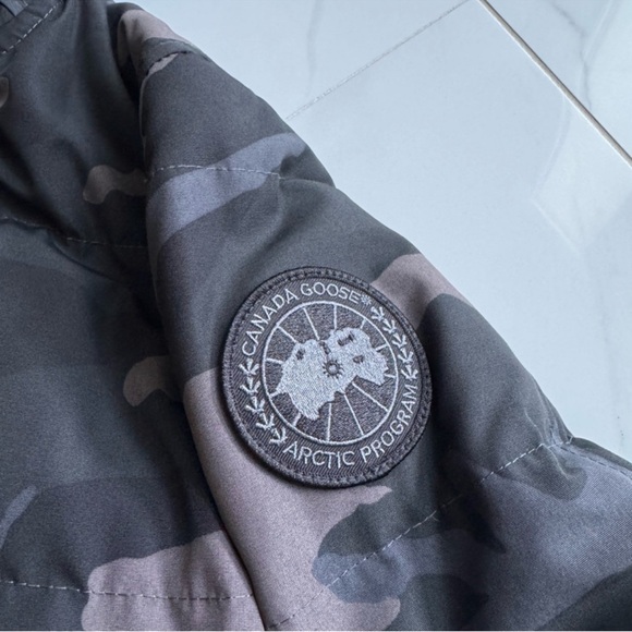 Canada Goose Black Label Shelburne Parka - Picture 3 of 10
